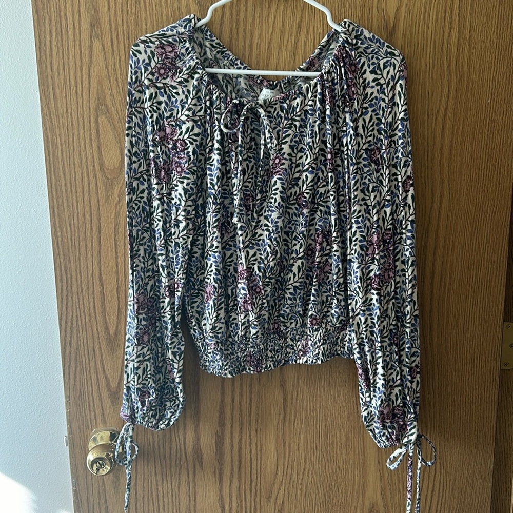 Lucky Brand floral long sleeve blouse size M